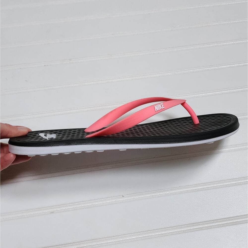 Nike Unisex Adult On Deck Flip Flop Sandals Size 10 Men's/11 Women's Black Pink - Picture 5 of 10